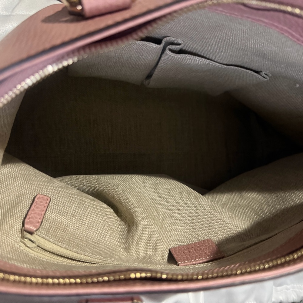 Authentic Gucci Blush Leather Satchel - Picture 3 of 15